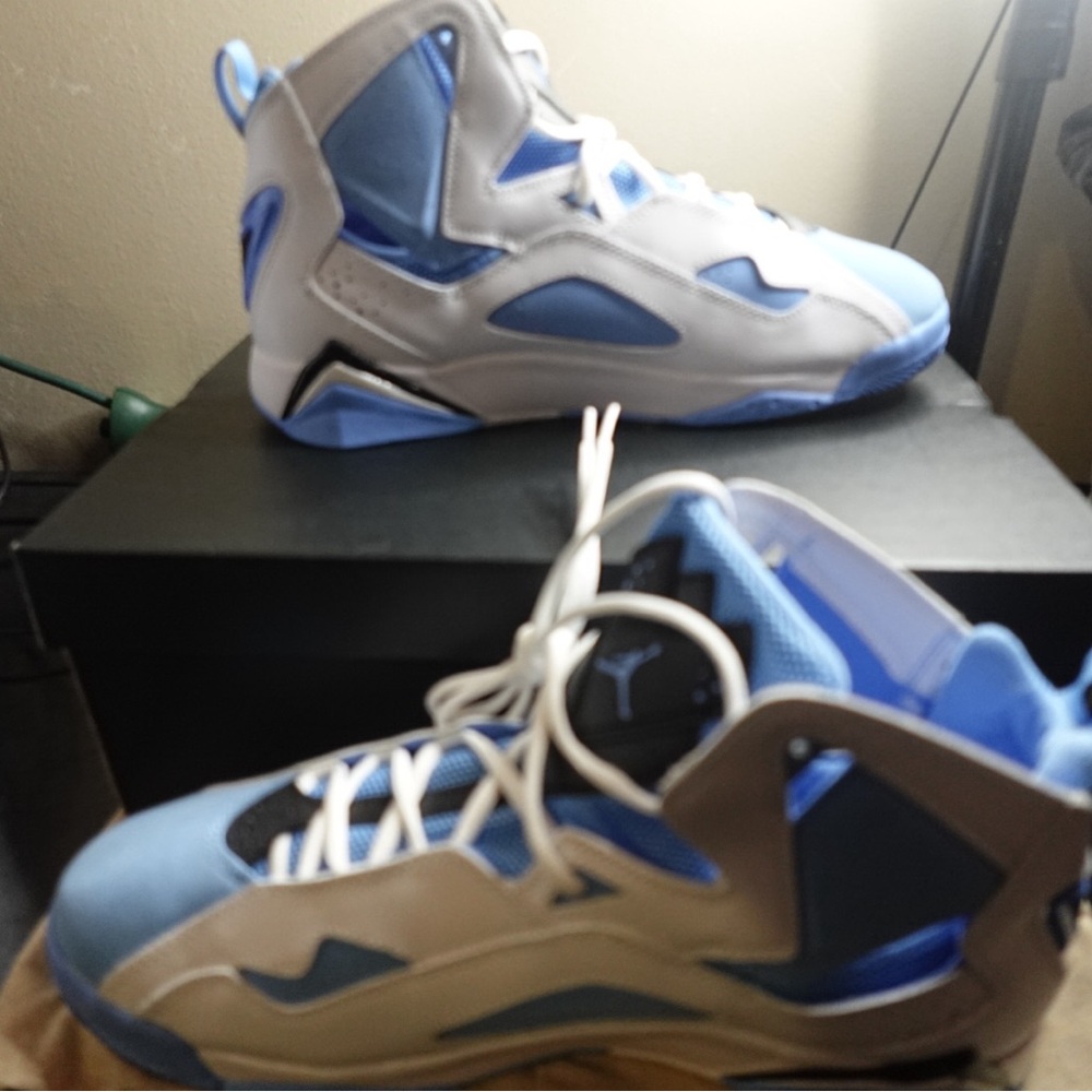 JORDAN RETRO 6s
